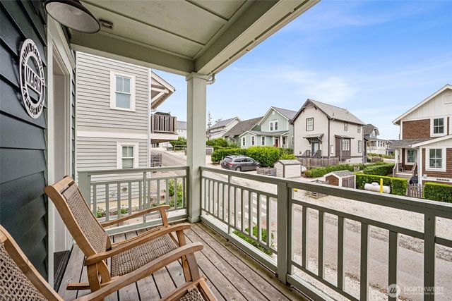 74 Flash Lane, Pacific Beach, WA 98571