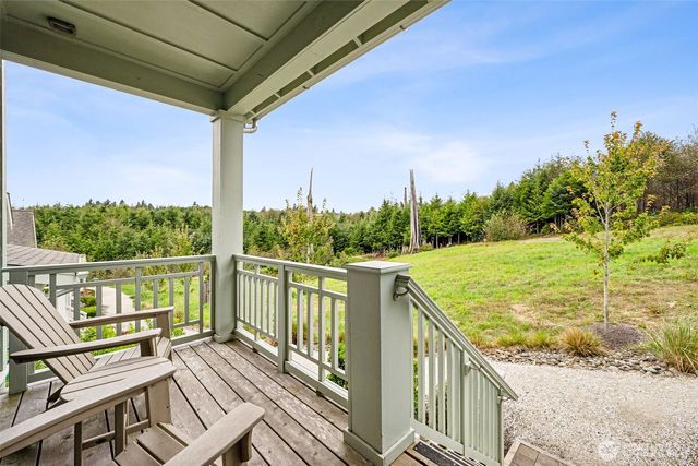 74 Flash Lane, Pacific Beach, WA 98571
