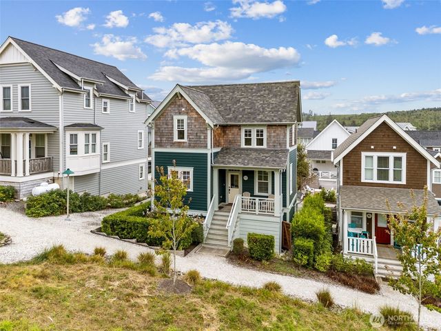 74 Flash Lane, Pacific Beach, WA 98571