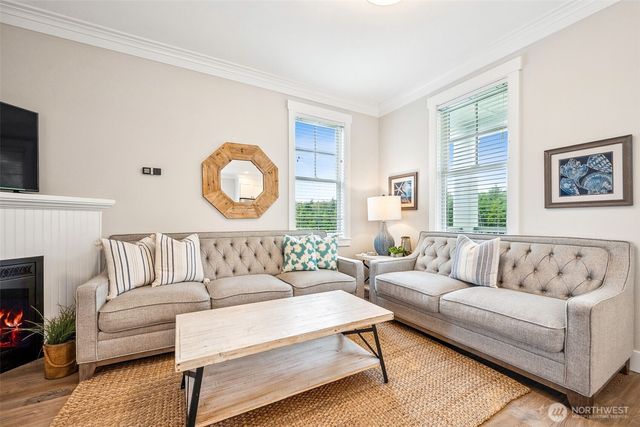 74 Flash Lane, Pacific Beach, WA 98571