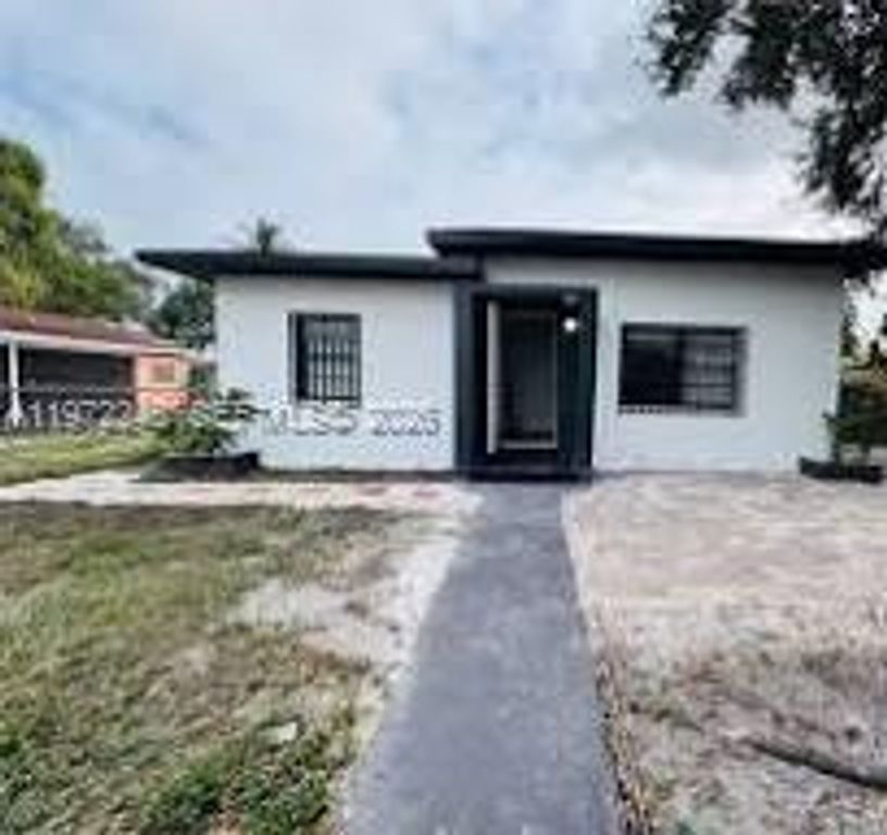 120 Seaman Ave, Opa-locka, FL 33054