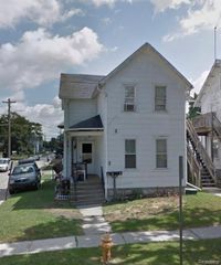 801 E 4th Street 2 (Upstairs), Monroe, MI 48161