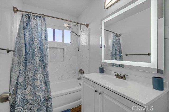 6652 Darby Avenue, Reseda (los Angeles), CA 91335