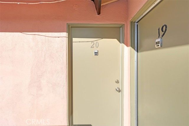 6652 Darby Avenue, Reseda (los Angeles), CA 91335