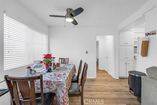 6652 Darby Avenue, Reseda (los Angeles), CA 91335