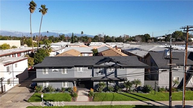 6652 Darby Avenue, Reseda (los Angeles), CA 91335