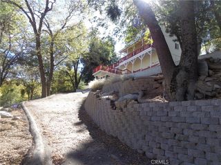 24071 Fern Glen Lane, Crestline, CA 92325