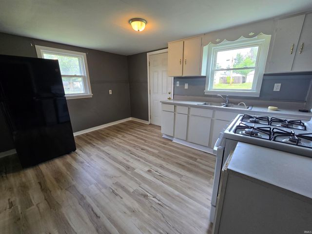 2717 Clara Avenue, Fort Wayne, IN 46805