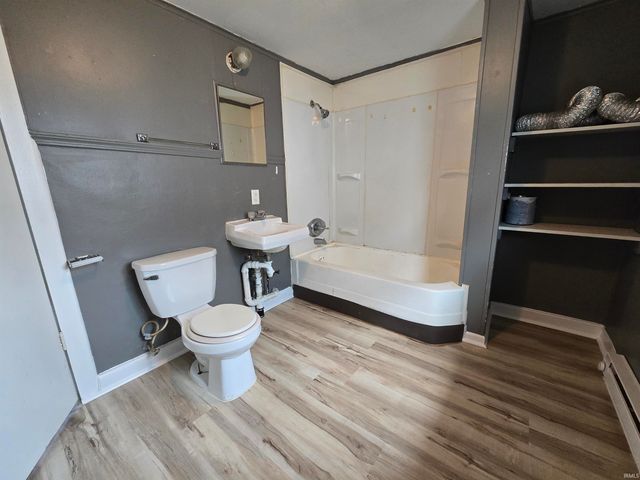 2717 Clara Avenue, Fort Wayne, IN 46805