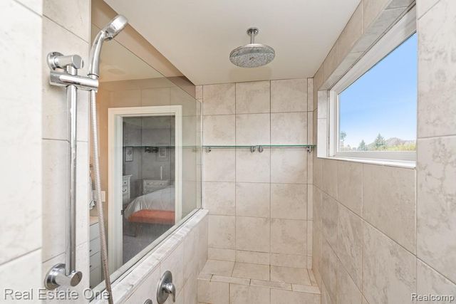 16147 Adelaide Drive, Macomb Township, MI 48044