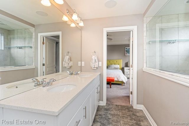 16147 Adelaide Drive, Macomb Township, MI 48044