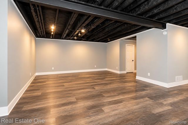 16147 Adelaide Drive, Macomb Township, MI 48044
