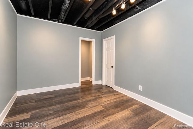 16147 Adelaide Drive, Macomb Township, MI 48044