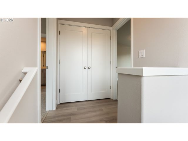 9406 N ST. LOUIS Ave, Portland, OR 97203