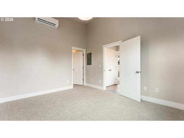 9406 N ST. LOUIS Ave, Portland, OR 97203