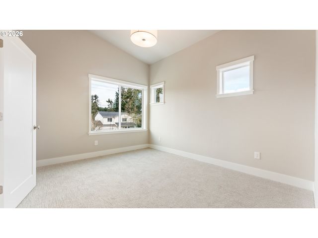 9406 N ST. LOUIS Ave, Portland, OR 97203