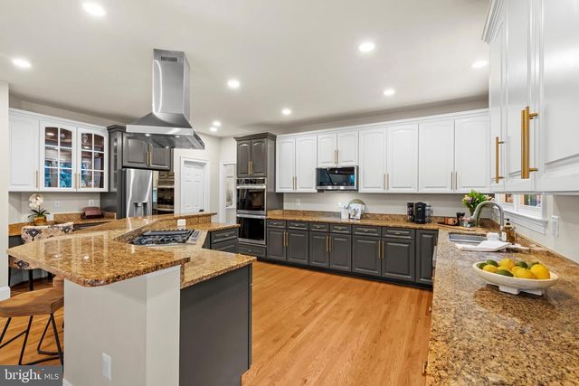 3511 GERMAINIA CT, Triangle, VA 22172