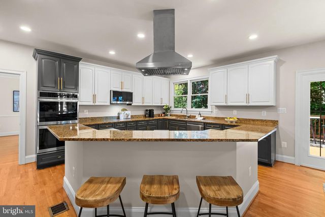 3511 GERMAINIA CT, Triangle, VA 22172