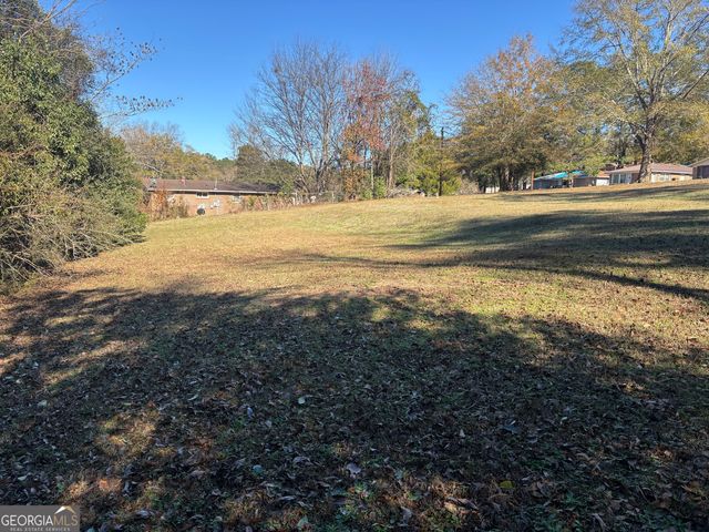 3816 Log Cabin Drive, Macon, GA 31204