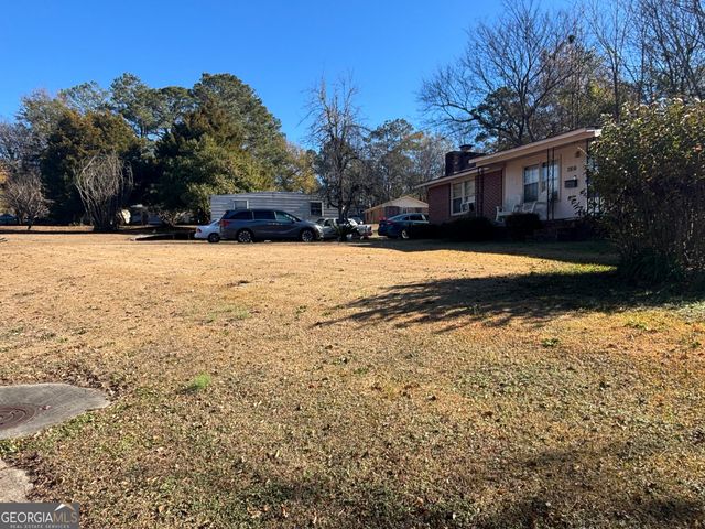 3816 Log Cabin Drive, Macon, GA 31204