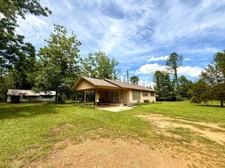 1047 Pearl Valley Road, Wesson, MS 39191