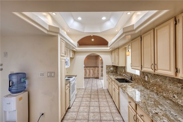 1745 Alta Vista Road, Bullhead City, AZ 86442