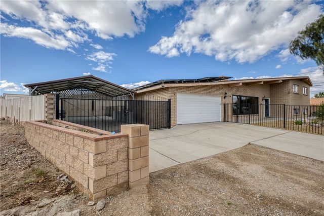 1745 Alta Vista Road, Bullhead City, AZ 86442