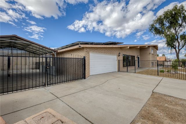 1745 Alta Vista Road, Bullhead City, AZ 86442