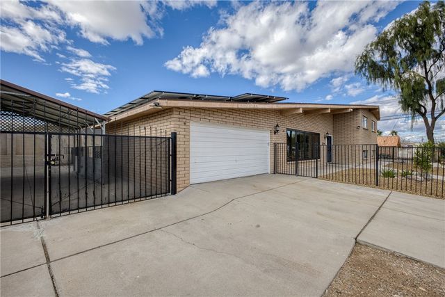 1745 Alta Vista Road, Bullhead City, AZ 86442