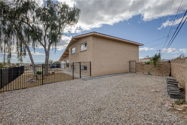 1745 Alta Vista Road, Bullhead City, AZ 86442