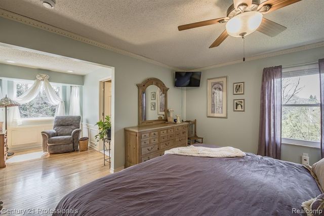 5492 E Alyssa Court, White Lake, MI 48383