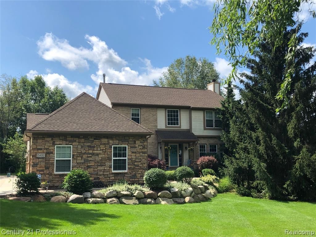 5492 E Alyssa Court, White Lake, MI 48383