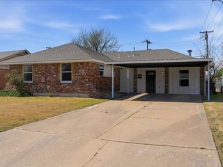 1501 Lawton Avenue, Moore, OK 73160