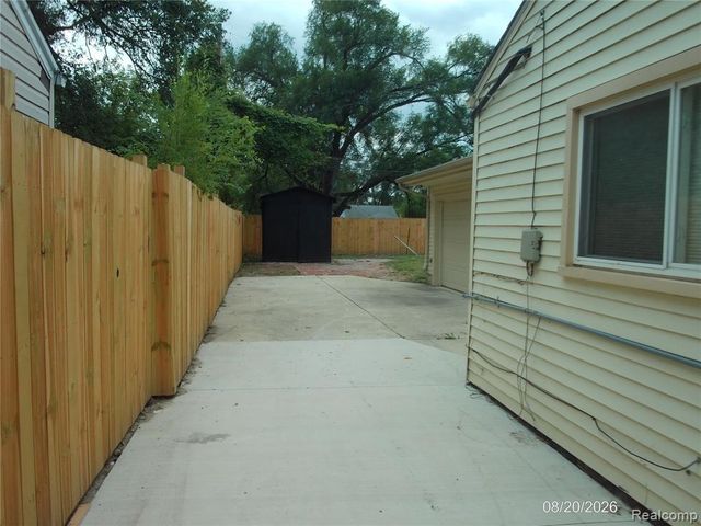 26445 Colgate Street, Inkster, MI 48141