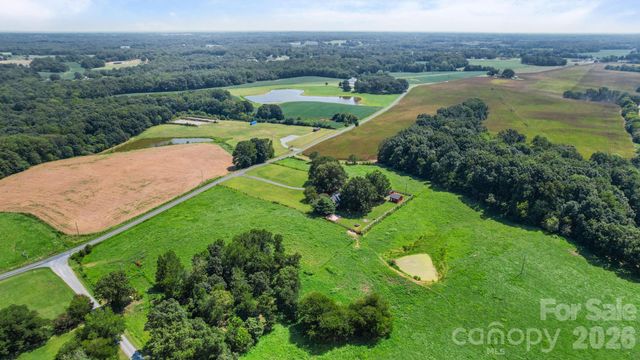 2915 Mills Harris Road, Marshville, NC 28103