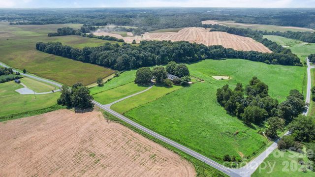 2915 Mills Harris Road, Marshville, NC 28103