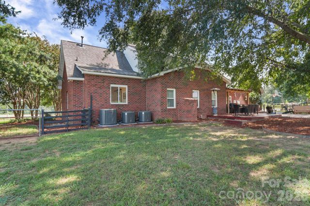 2915 Mills Harris Road, Marshville, NC 28103