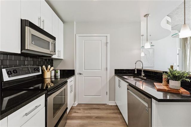 361 17 NW Street 1603, Atlanta, GA 30363