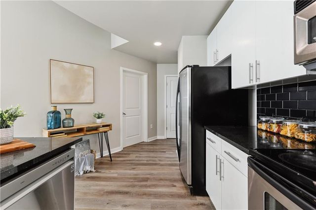 361 17 NW Street 1603, Atlanta, GA 30363