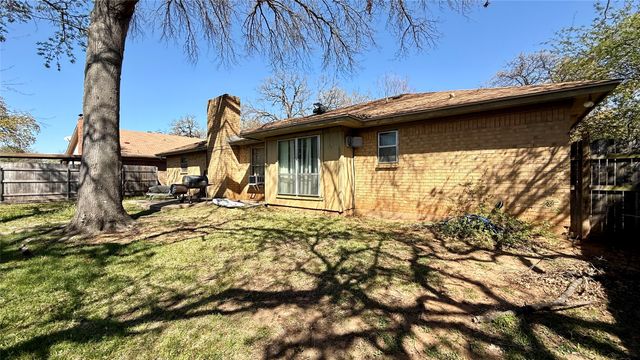3409 Pecan Circle, Bedford, TX 76021