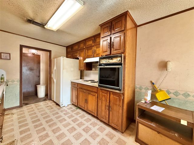 3409 Pecan Circle, Bedford, TX 76021