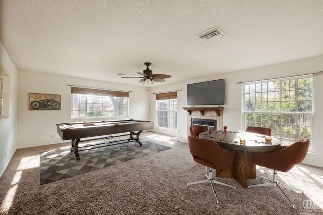 6008 Eugene Place, Bakersfield, CA 93308