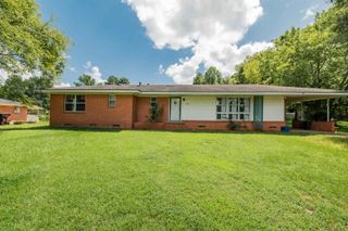 108 Pine St, Ore City, TX 75683