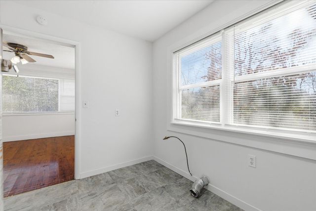 6189 State Highway C, Seymour, MO 65746