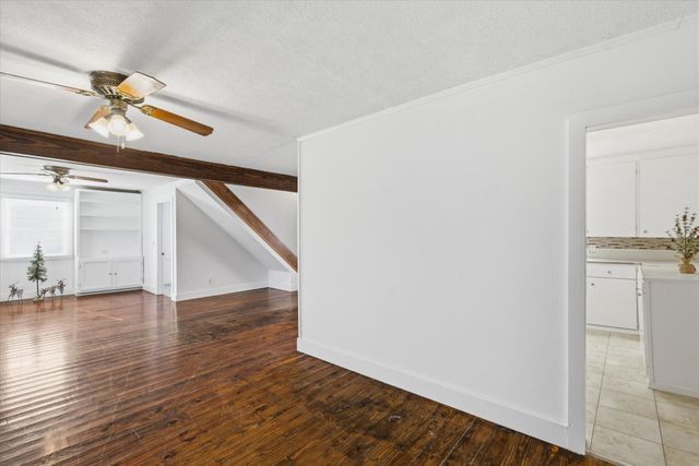 6189 State Highway C, Seymour, MO 65746