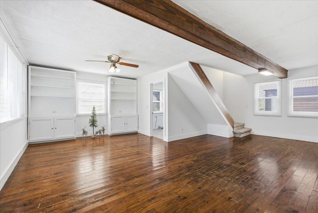 6189 State Highway C, Seymour, MO 65746