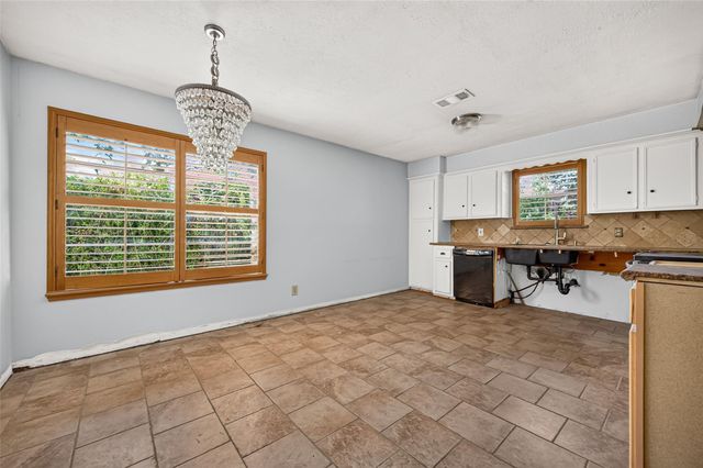 10211 Kerr Lane, Conroe, TX 77385