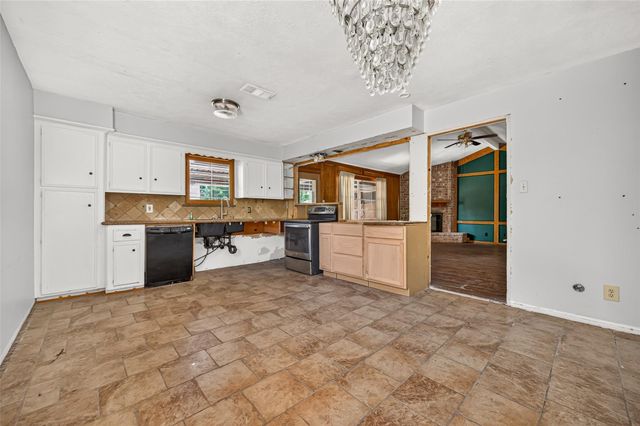 10211 Kerr Lane, Conroe, TX 77385