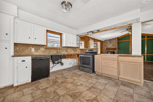 10211 Kerr Lane, Conroe, TX 77385