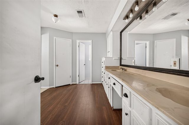 10211 Kerr Lane, Conroe, TX 77385